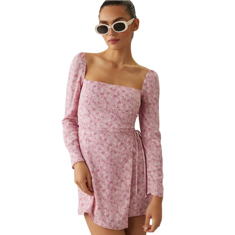 Reformation Rosalie Ditsy Floral Faux Wrap Mini Dress Size 8 NWT Pink Smocked